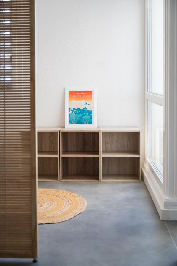 Studio Meuble Vue Exceptionnelle เลส์โบซ์-เดอ-โพรว็องซ์ ภายนอก รูปภาพ
