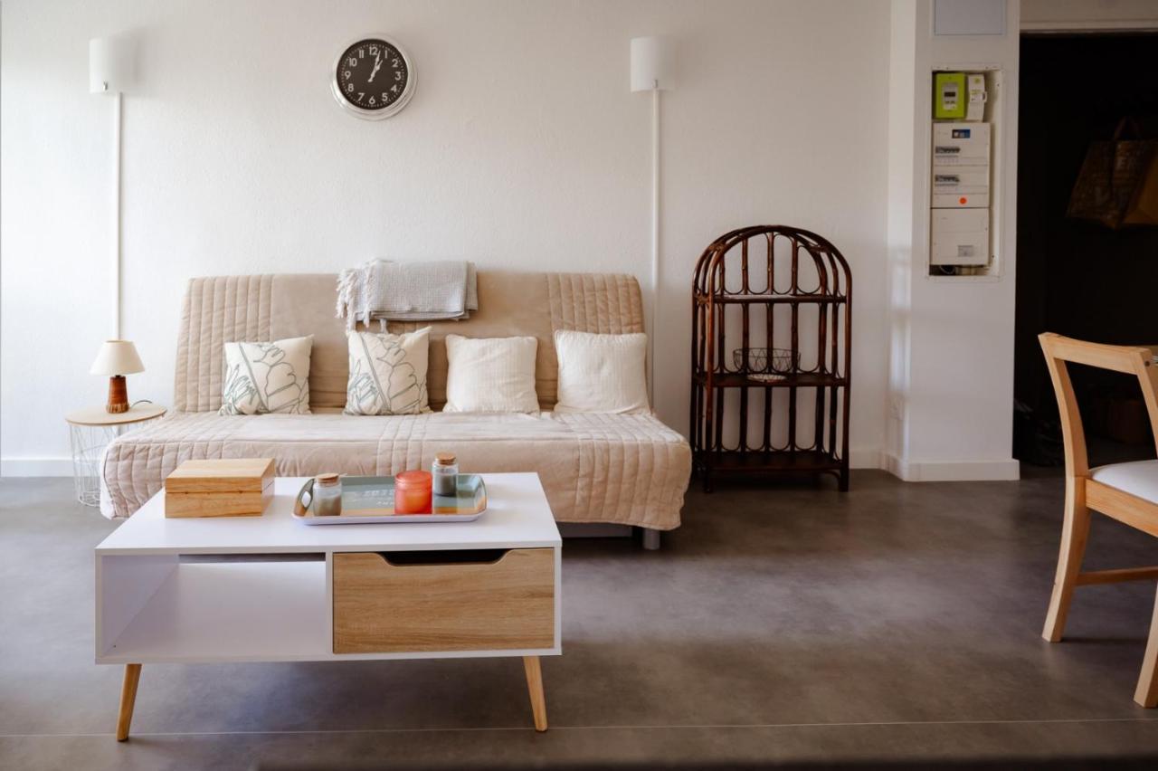 Studio Meuble Vue Exceptionnelle เลส์โบซ์-เดอ-โพรว็องซ์ ภายนอก รูปภาพ