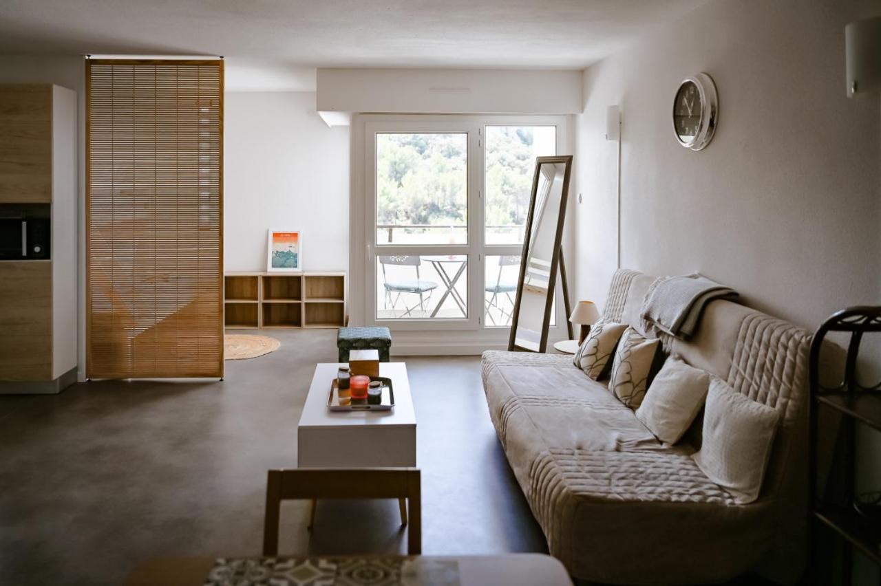 Studio Meuble Vue Exceptionnelle เลส์โบซ์-เดอ-โพรว็องซ์ ภายนอก รูปภาพ