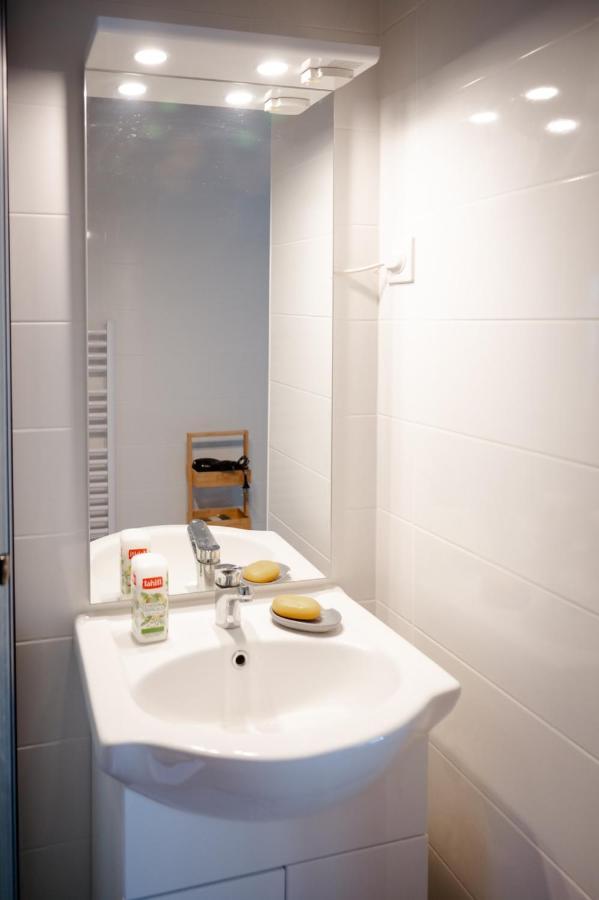 Studio Meuble Vue Exceptionnelle เลส์โบซ์-เดอ-โพรว็องซ์ ภายนอก รูปภาพ